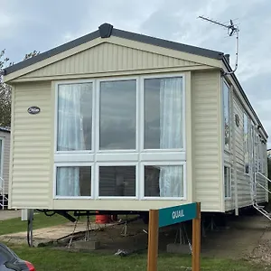  Apartment Coastal Caravan Holidays - Puffin 14